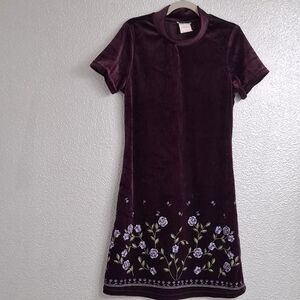 Purple Velvet Dress with Floral Embroidery    19